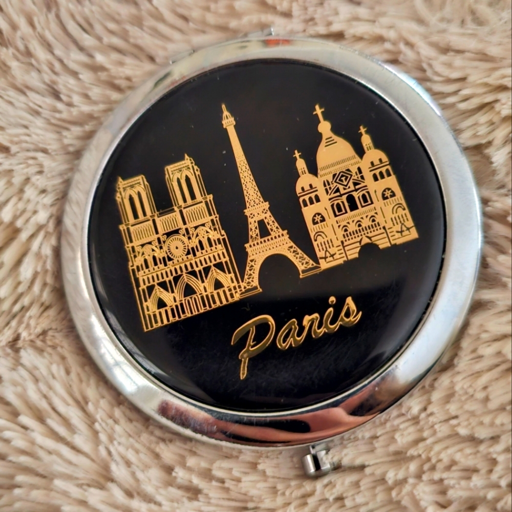 PARIS compact mirror
